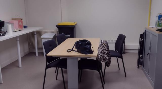 salle pause bureau de poste 